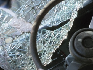 В ночной аварии пострадали дети