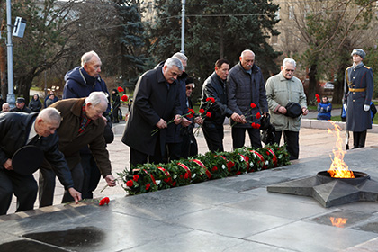 Волгоградским ветеранам выплатят по тысяче рублей в честь Дня победы 